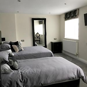 Private Bathroom Twin Room